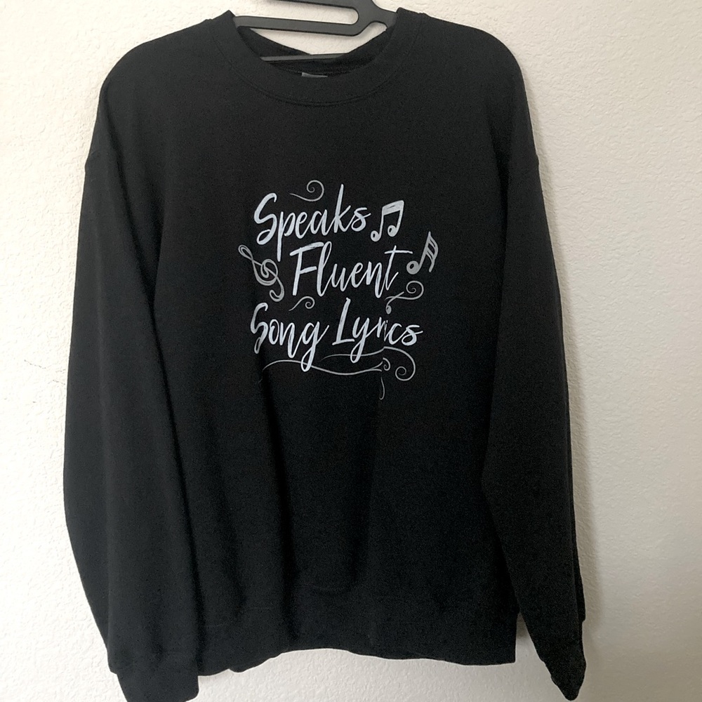 Black Pull Over